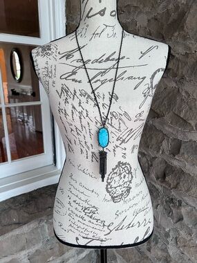 EUC Kendra Scott Rayne variegated Teal magnesium  Pendant Necklace in Gunmetal